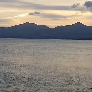 Muy Cercano A Playas Y Pueblo Puerto Del Carmen , Puerto del Carmen (Lanzarote) Spain